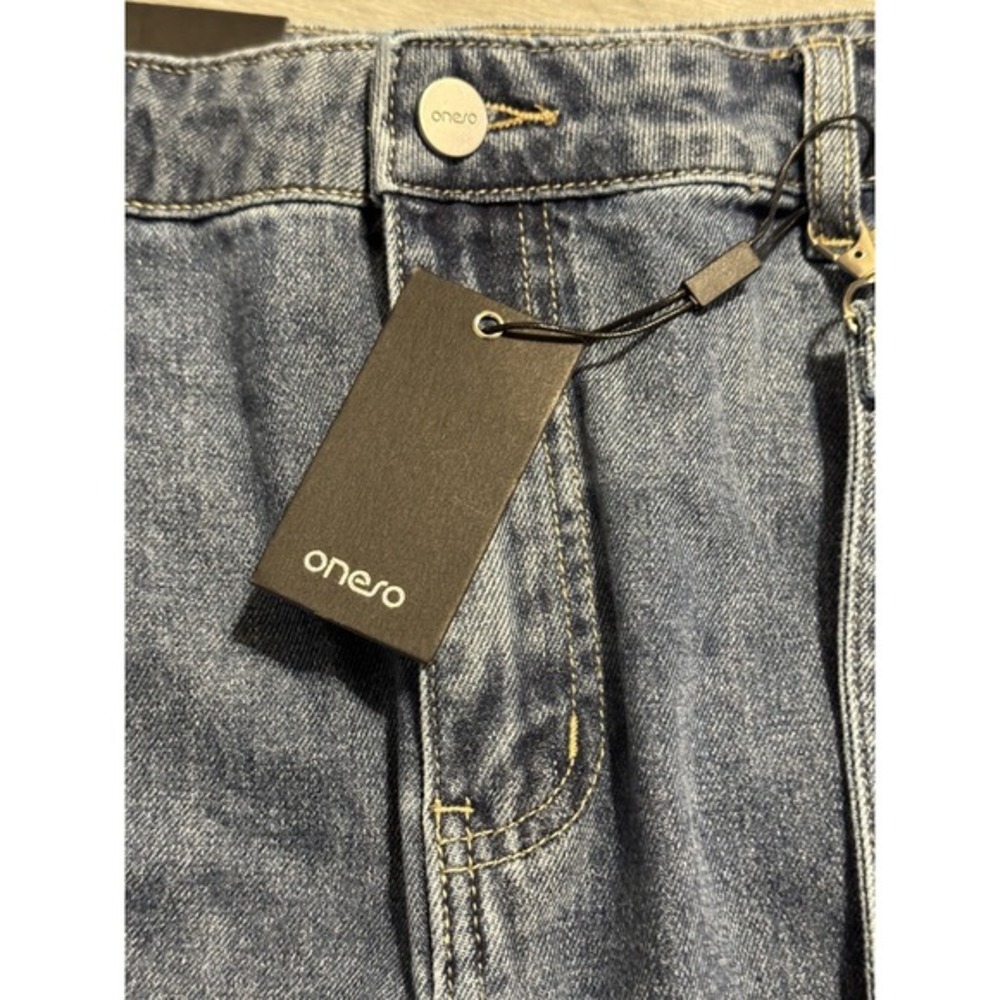 Oneso Women's Denim Mini Skirt M Blue Jean Utility Pocket‎ Strap Detail NWT - Picture 5 of 6